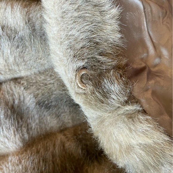 Vintage The Fashion Place by Sears Genuine Fur 100% Fur Pelt Jacket Shawl - Picture 6 of 14